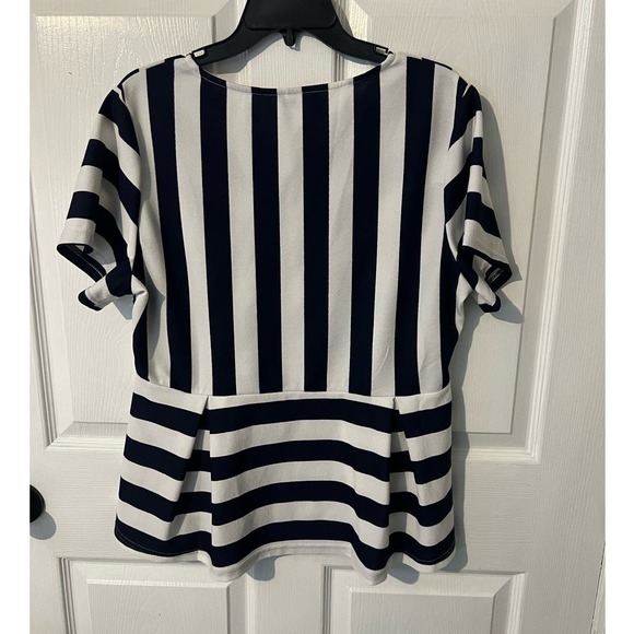 Women's Shein Curve‎ Navy White Stripe V Neck Short Sleeve Blouse Plus Size 1XL - Picture 2 of 8